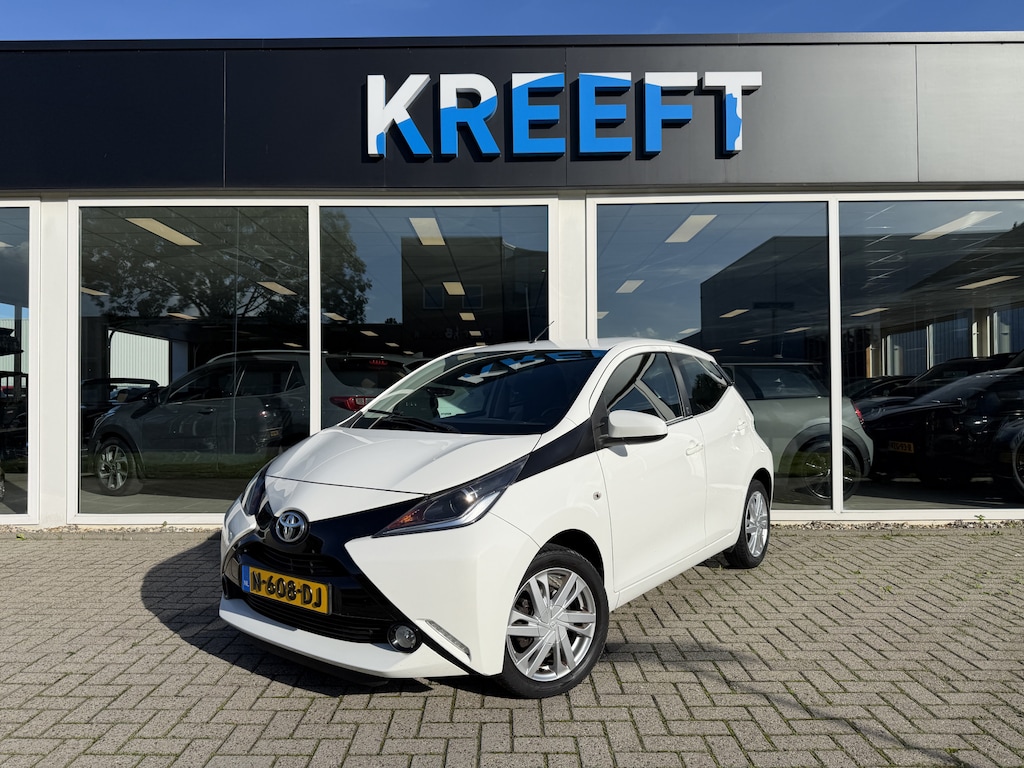 Toyota Aygo 1.0 VVT-i x-play Airco