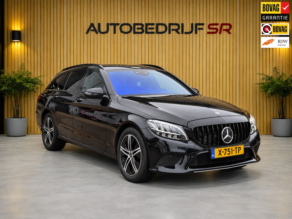 Mercedes-Benz C-klasse Estate 180 Premium Pack Trekhaak! Camera! Burmester! Sfeerverlichting! Navi! Dab! Night Pakket!