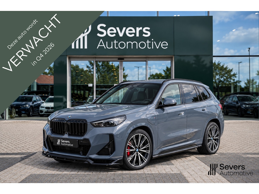 BMW X1 xDrive25e | M Sport PRO | Styling Package | Panoramadak | Trekhaak | Harman Kardon | Head-Up Display | Elektrische Stoelen | Innovation Pack | Adaptieve Cruise Controle | Adaptieve LED-koplamp | Parkeerhulpsysteem Plus |