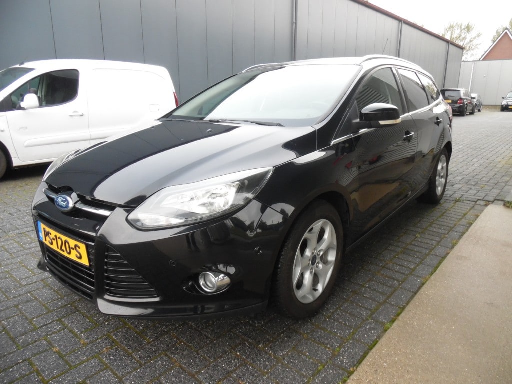 Ford Focus 1.6 ECOB. TITANIUM
