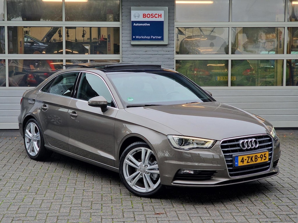 Audi A3 Limousine 1.4 TFSI CoD Ambition Pro Line S|Pano|Trekhaak|PDC|18-inch|Clima|Navi|
