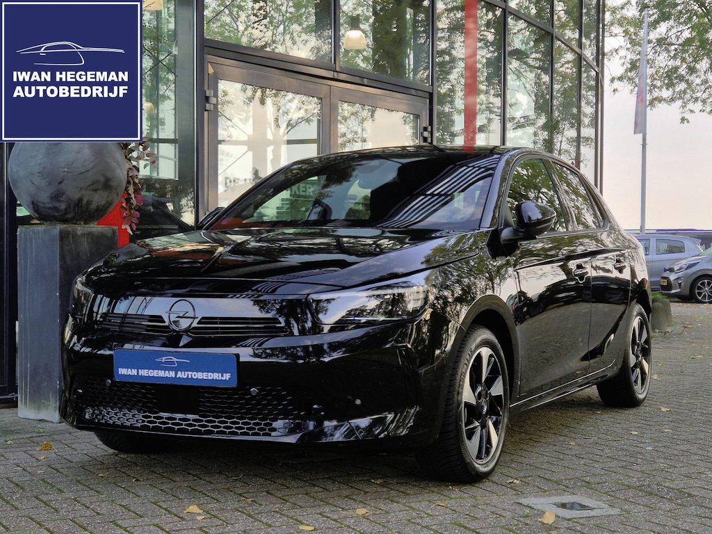 Opel Corsa-e Electric GS 51 Kwh Long Range | SOH 93% | Navigatie via Apple Carplay / Android | Climate Control | Parkeersensoren + Camera | Cruise Control | Licht metalen velgen