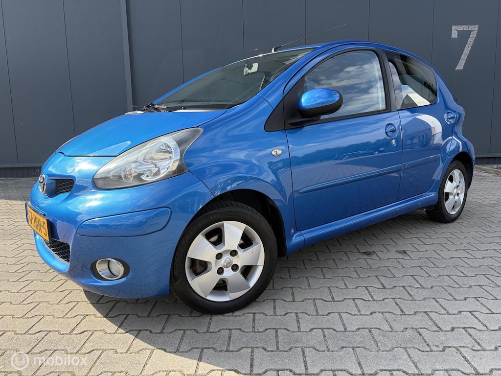 Toyota Aygo 1.0-12V Dynamic Blue 5-drs Airco Nieuwe Apk