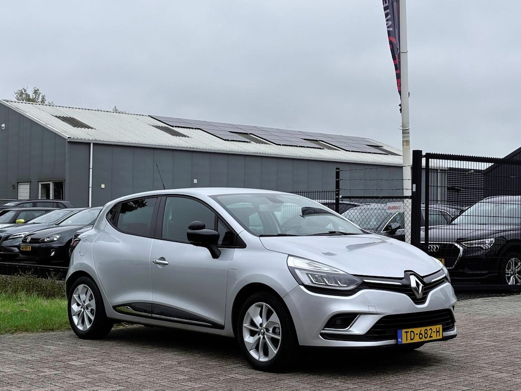 Renault Clio 0.9 TCe Intens trekhaak pdc navigatie cruise