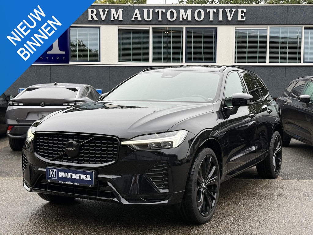 Volvo XC60 2.0 T6 Plug-in hybrid AWD Plus Black Edition SOH 100% | HARMAN KARDON| PANO| CAMERA | STOEL + STUURVERWARMING| PILOT ASSIST| MEMORY STOELEN| ACHTERBANK VERWARMD|