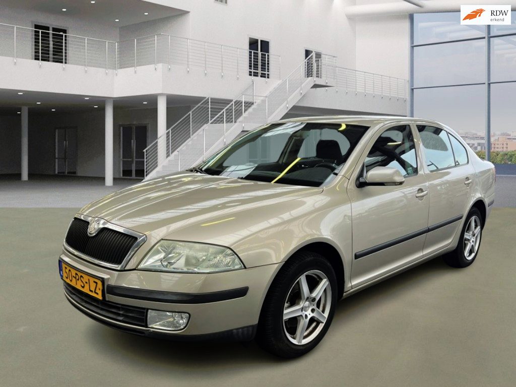 Skoda Octavia 1.6 FSI Elegance PSENSOR CRUISE 2 X SLEUTELS