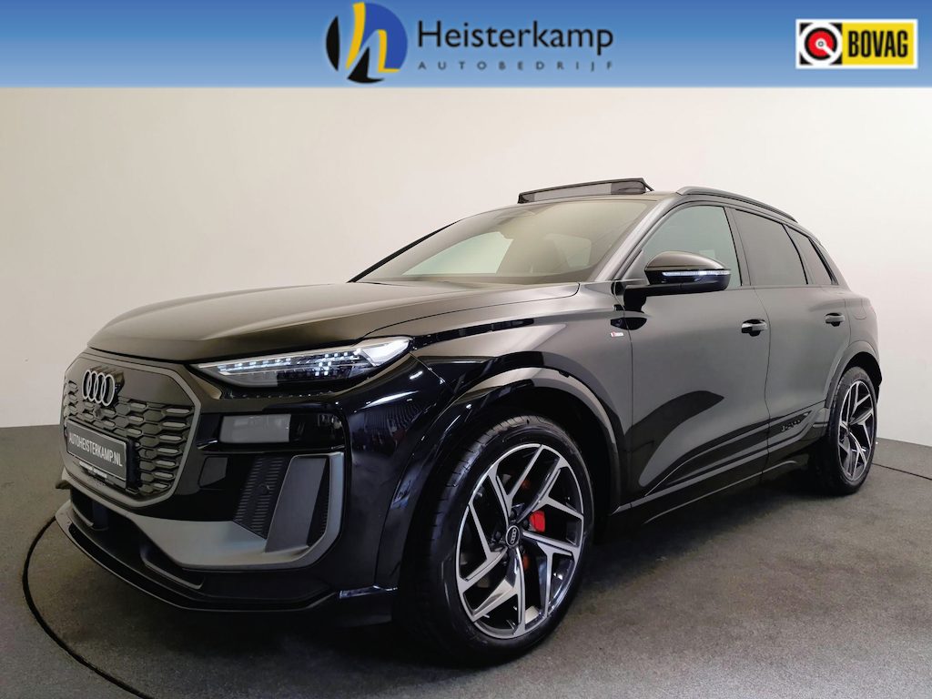 Audi Q6 e-tron S edition performance 100 kWh 306pk Wegklapbare trekhaak, Panoramadak, Luchtvering