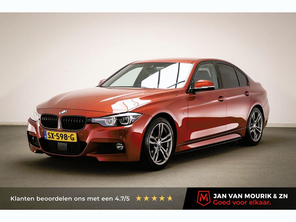 BMW 3-Serie 320i Executive | LEDER | STOELVERWARMING | DAB | APPLE | CAMERA | 19"