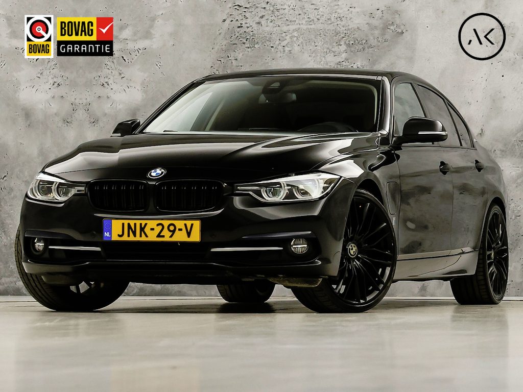 BMW 3-Serie 330e iPerformance Sport 293Pk Automaat (SOH 85,3%, BLACK PACK, GROOT NAVI, BRUIN LEDER, SPORTSTOELEN, CAMERA, GETINT GLAS, FLIPPERS, NIEUWE APK, NIEUWSTAAT)