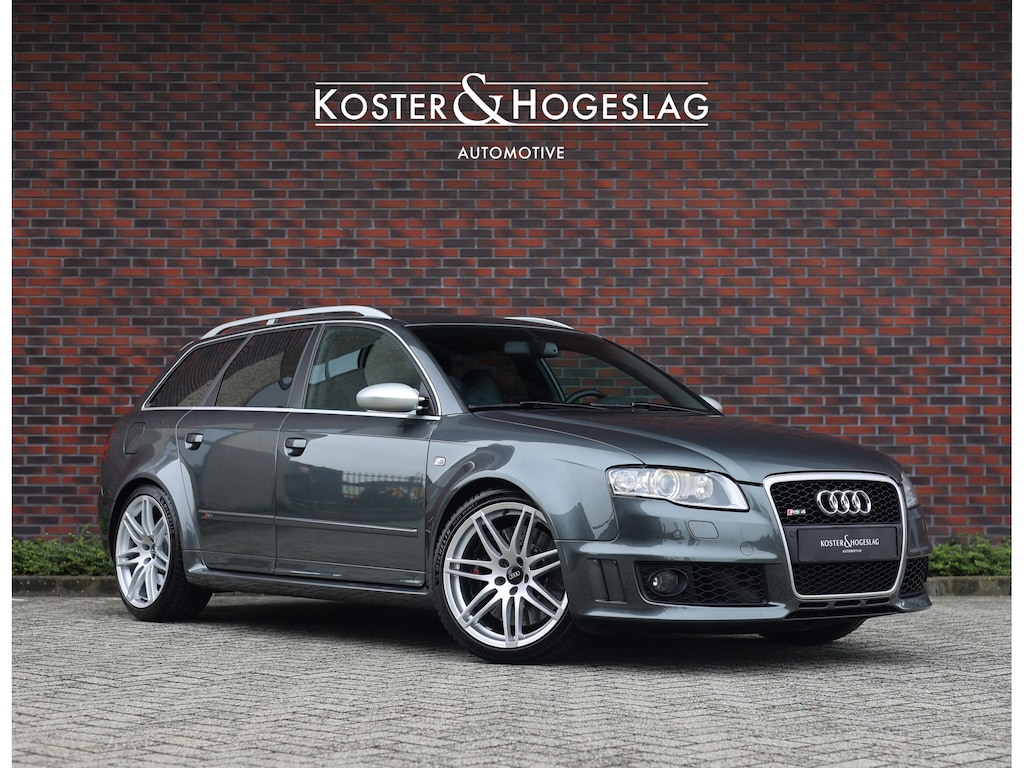Audi RS4 Avant 4.2 FSI quattro | Exclusive - BOSE - Historie