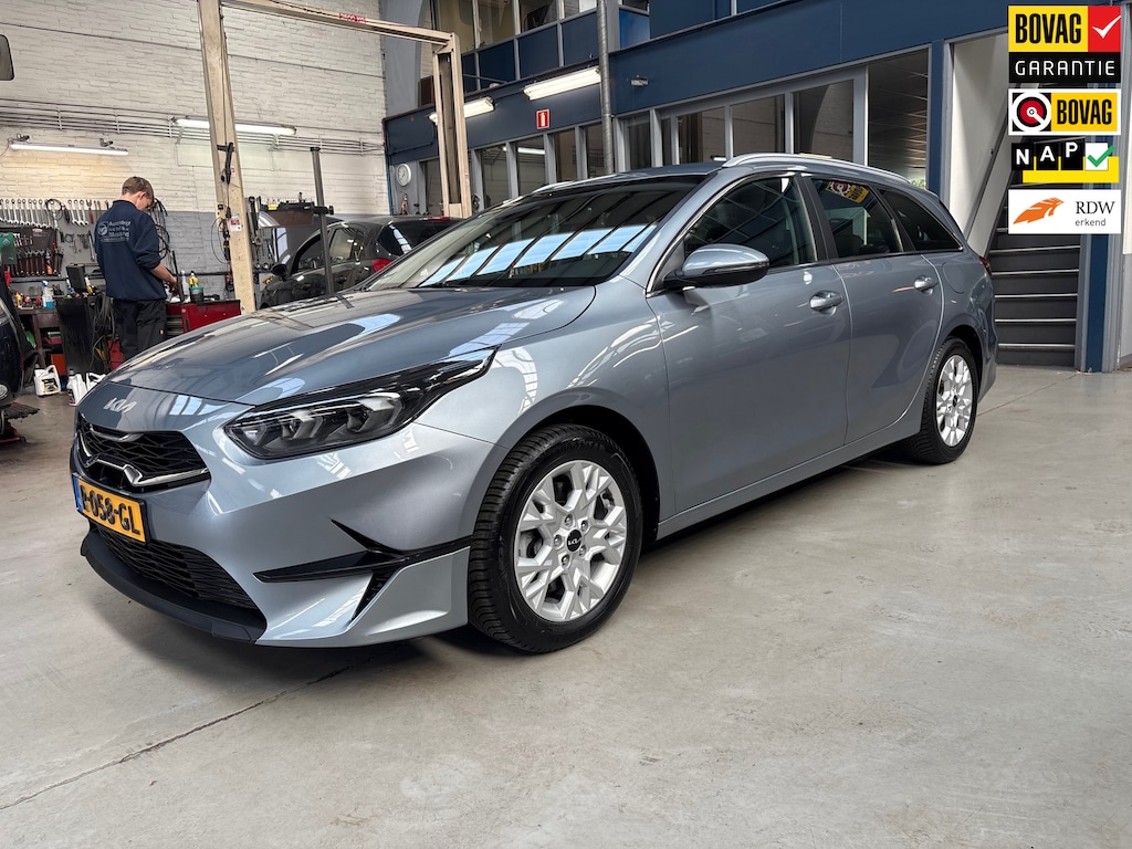 Kia Ceed Sportswagon 1.5 T-GDi DynamicLine | Apple carplay/ Android auto | Afn. trekhaak | Navi | Camera | NAP | Rijklaar prijs!