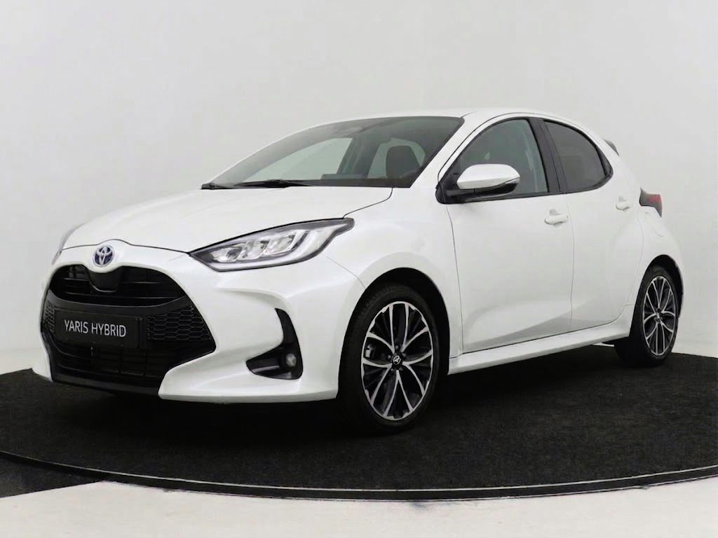 Toyota Yaris 1.5 Hybrid 115 Dynamic I NIEUW & DIRECT LEVERBAAR I Prijs inclusief alle acties |