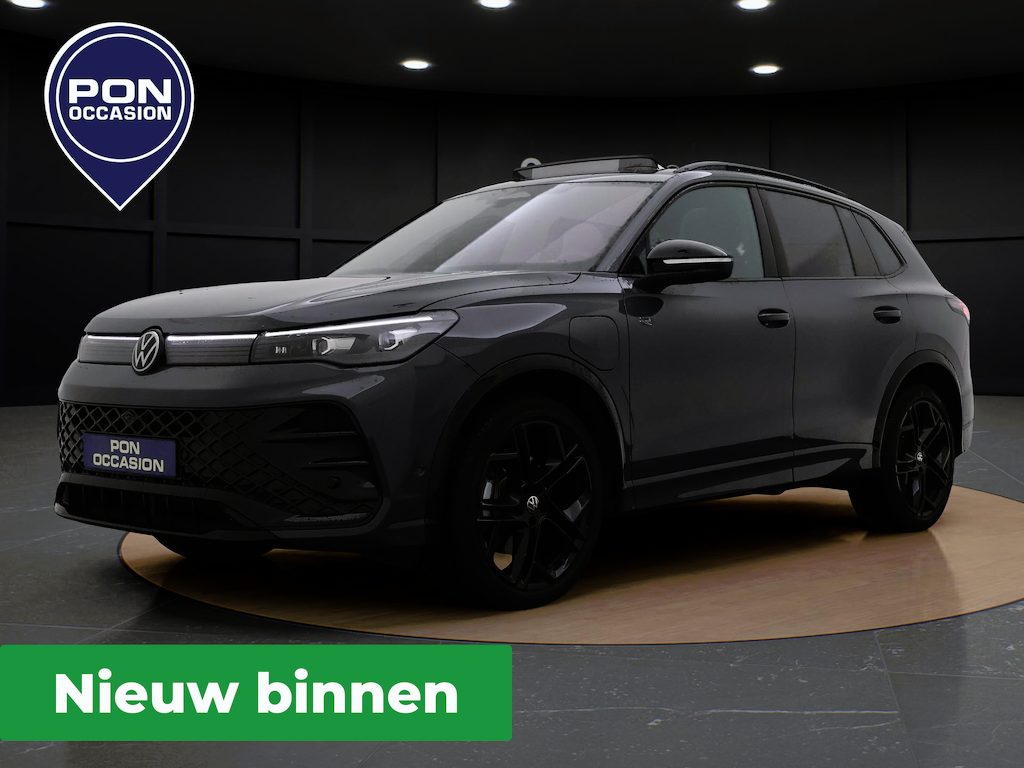 Volkswagen Tiguan 1.5 eHybrid R-Line | Pano dak | 360 Camera | Trekhaak | Elek Achterklep | Black Style |