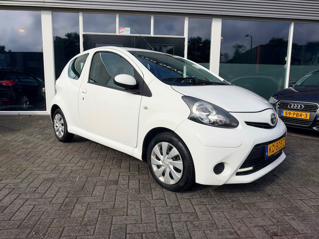 Toyota Aygo 1.0 VVT-i Comfort/Airco/Elektrische ramen/Toerenteller!!!