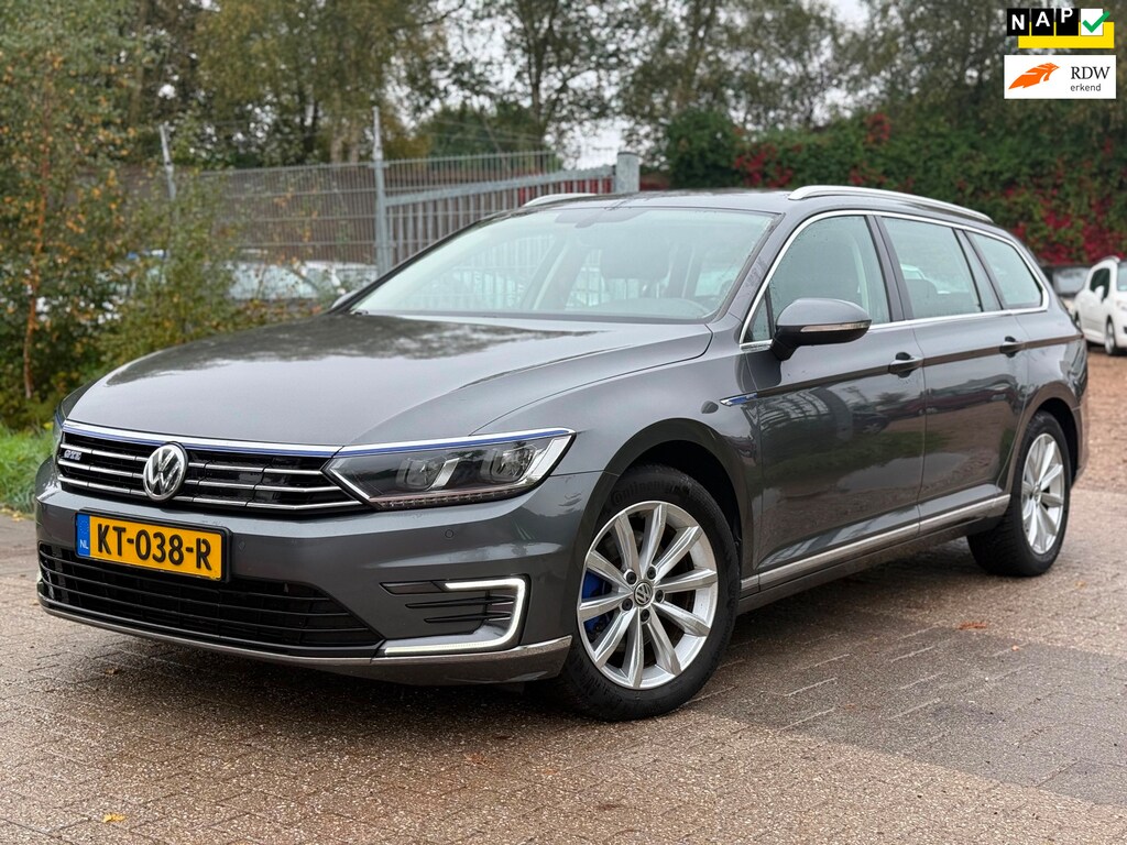 Volkswagen Passat Variant 1.4 TSI GTE Connected Series AUTOMAAT AIRCO CRUISE PDC TREKHAAK