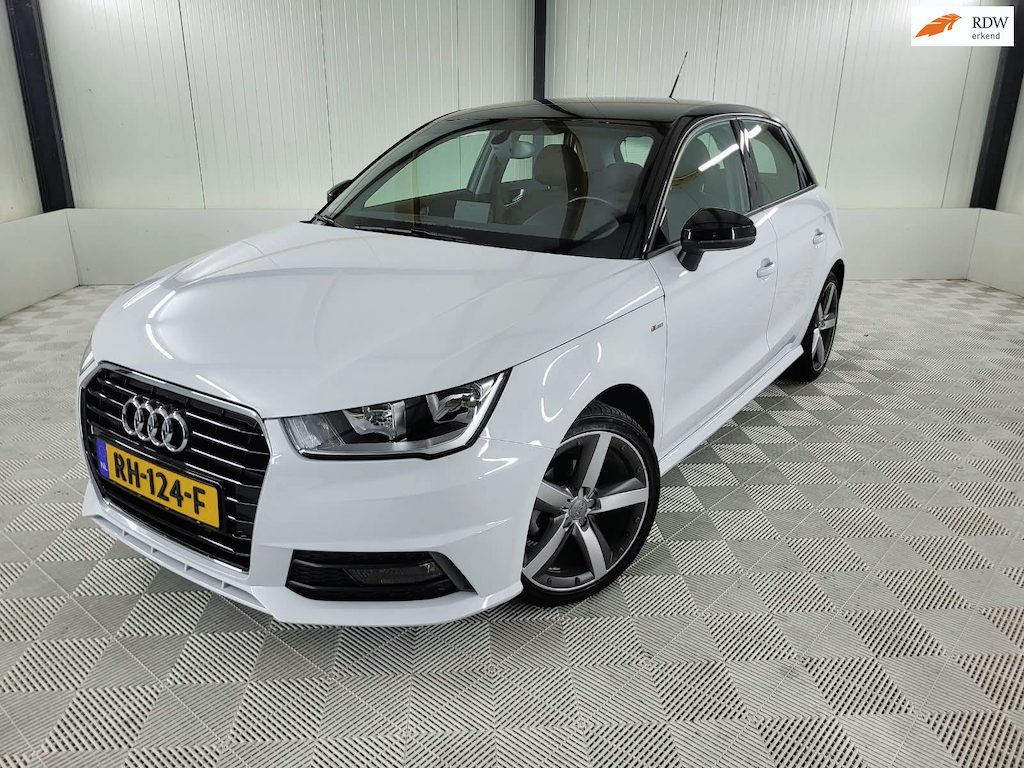 Audi A1 Sportback 1.0 TFSI Adrenalin, S-Line, Navigatie, Parkeersensoren