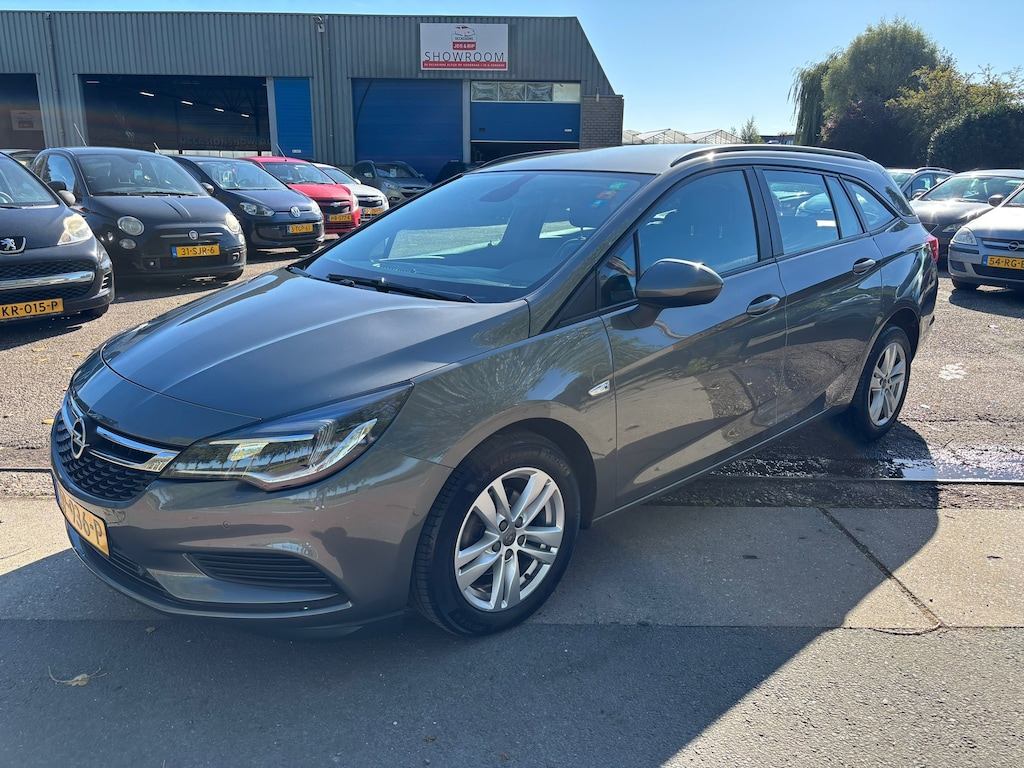 Opel Astra Sports Tourer 1.0 Online Edition
