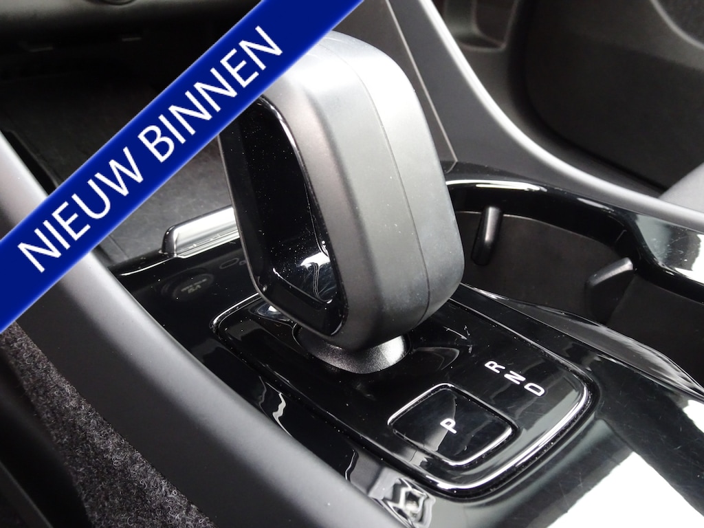 Volvo XC40 2.0 T4 AWD R-Design
