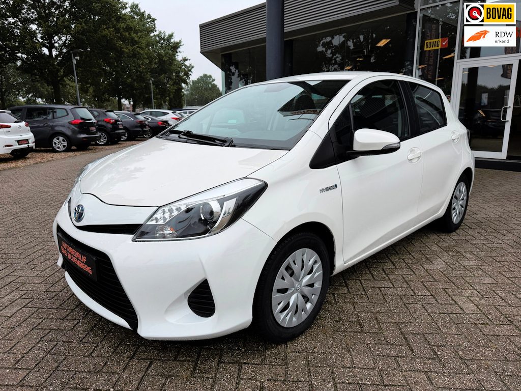 Toyota Yaris 1.5 Full Hybrid Aspiration, Automaat, Camera, Clima, etc.