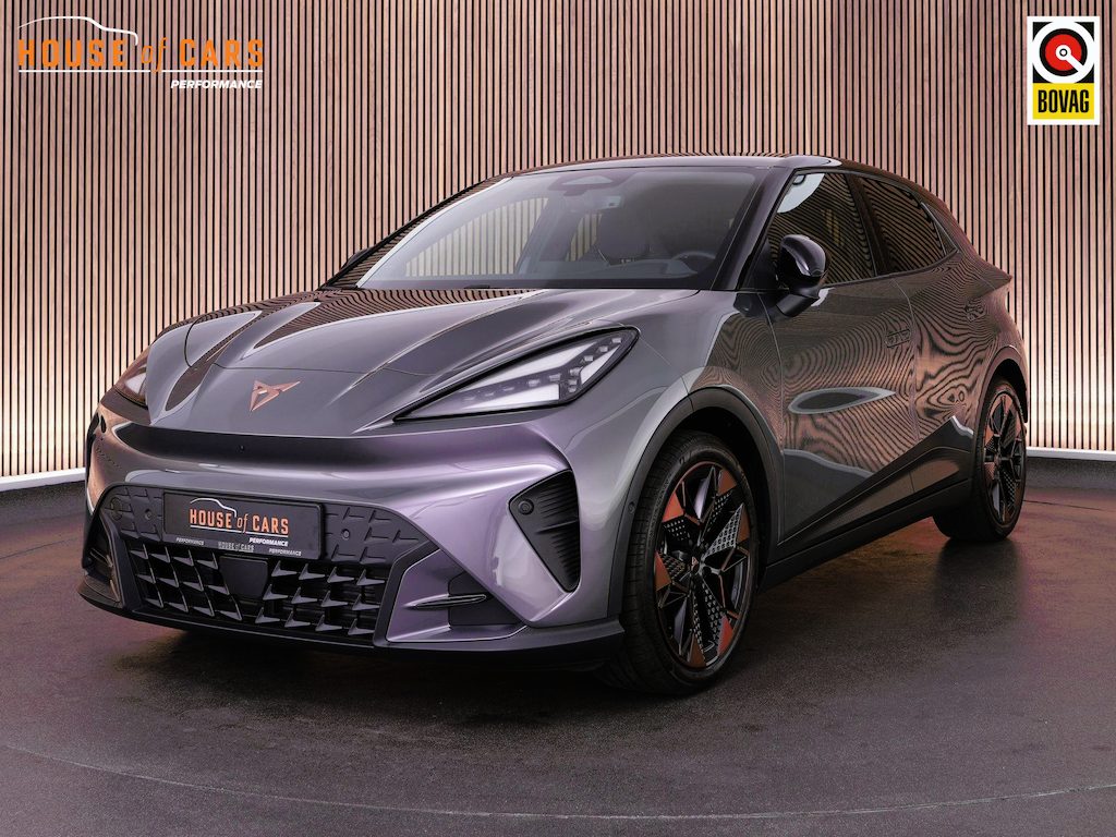 CUPRA Raval Performance First Edition 56 kWh |Sennheiser|schaalstoelen|memory|matrix LED|360 camera|Apple Carplay|ACC|19" LMV|