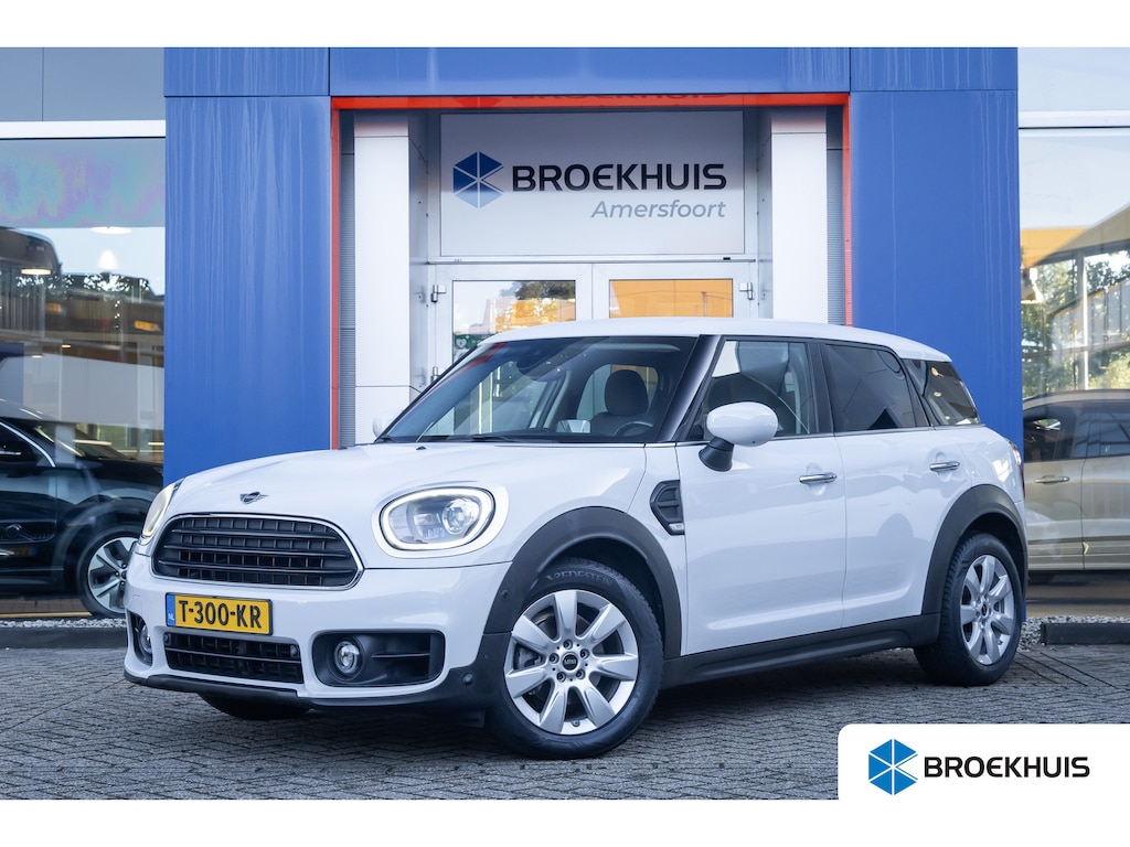 MINI Countryman 1.5 One Chili | Camera | Cruise control adaptief | Haed-up | Stoelverwarming | Navigatie | | Achteruitrijcamera | Cruise control adaptief met Stop&Go | Extra getint glas