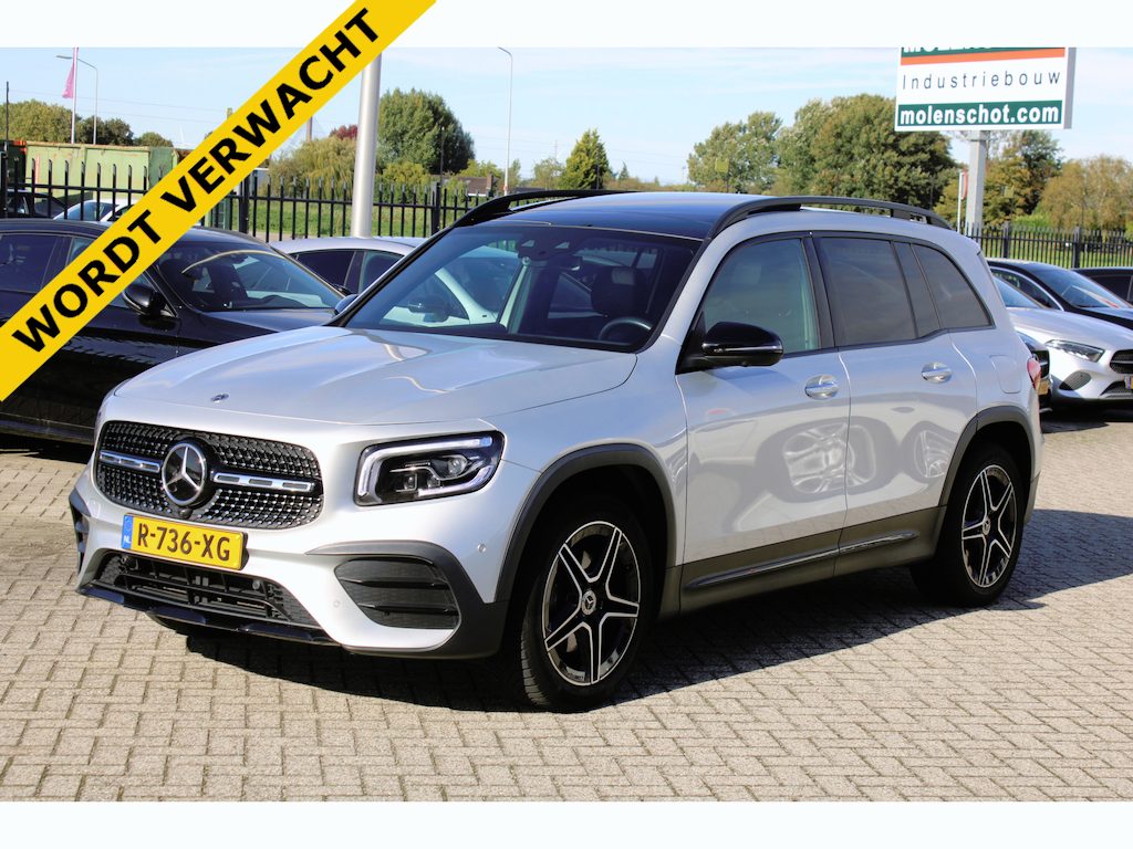 Mercedes-Benz GLB 200 163pk 7-PER AMG LINE NIGHT PANORAMADAK DISTRONIC SFEER HEAD-UP KEY-LESS GO 360-CAMERA
