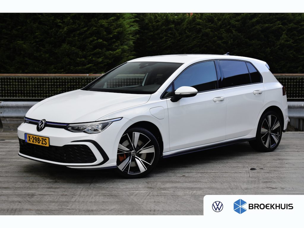 Volkswagen Golf 1.4 eHybrid GTE 245PK PHEV DSG-6 | STOEL + STUURVERW. | CARPLAY | NAVIGATIE | ADAPT. CRUISE | CLIMATE CONTROL | FULL LED | 18 INCH | DAB+