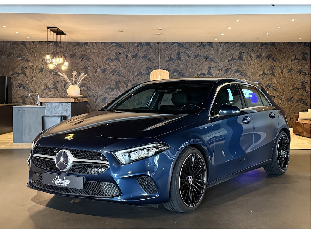 Mercedes-Benz A-klasse 160 I WideScreen I 19" I Camera I Sfeerverlichting