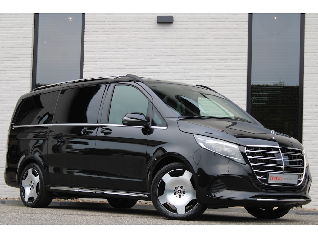 Mercedes-Benz V-klasse 300d / AMG / Exclusive / DC / 4-matic / Luchtvering / Pano / Elec Stoelen / Burmester / Vol Opties / NIEUWSTAAT.