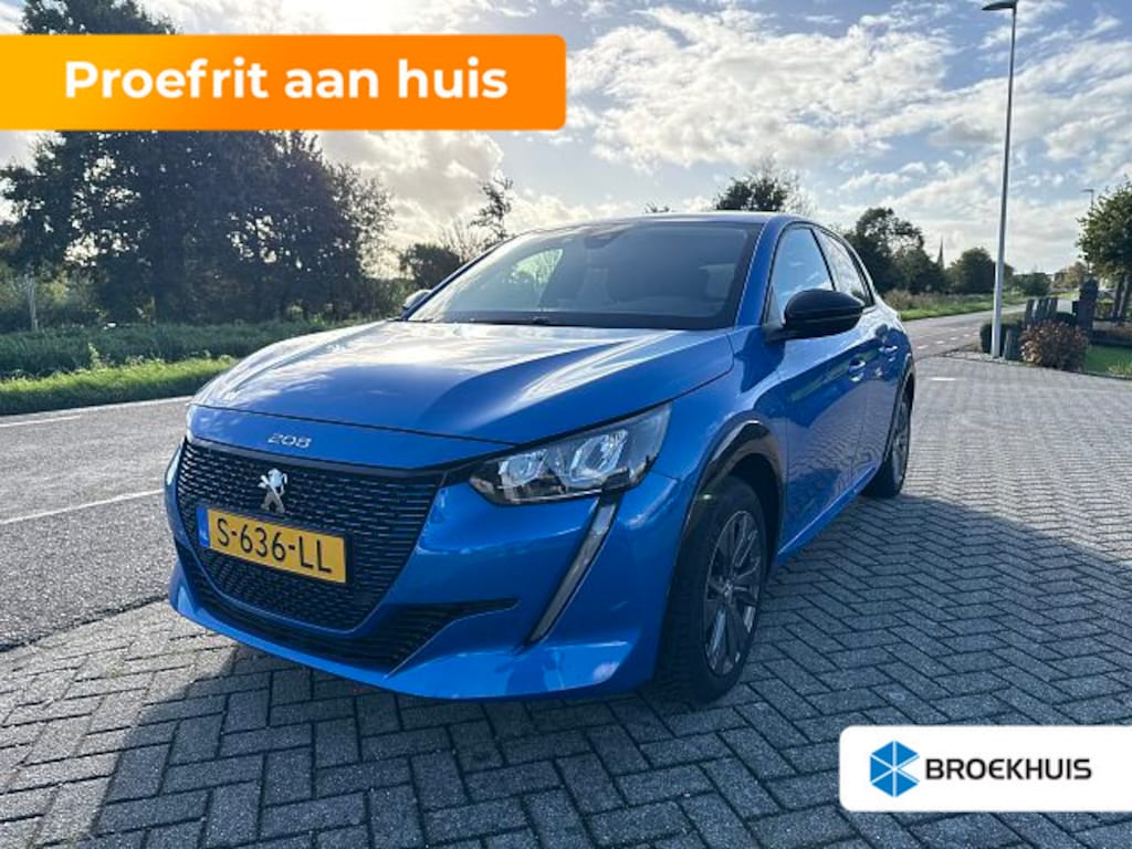 Peugeot e-208 EV Allure Pack 50 kWh Digitaal Dashboard | Leder/Stof | Camera | Parkeersensoren Achter | Cruise | Climate Control | DAB| Achteruitrijcamera | Airco (automatisch) | Apple Carplay/Android Auto|telefoonintegratie premium