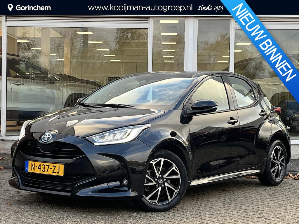 Toyota Yaris 1.5 Hybrid TeamNL / lage kilometerstand! / sportieve uitvoering
