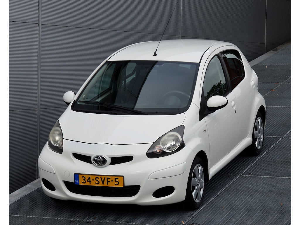 Toyota Aygo 1.0-12V COMFORT | 5-DEURS | AIRCO | ORIGINEEL NEDERLANDSE AUTO | NAP | ALL IN RIJKLAARPRIJS