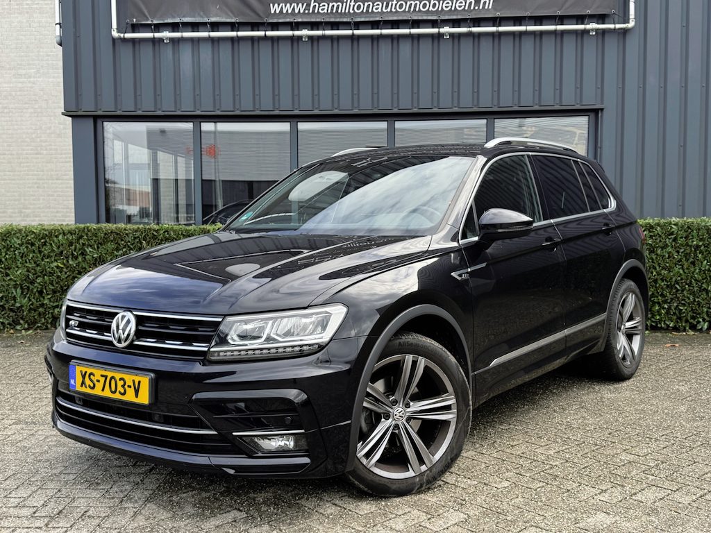 Volkswagen Tiguan 1.5 TSI 131pk R-Line Comfortline Business Virtual Led  trekhaak 19" NL Auto 166dkm!!