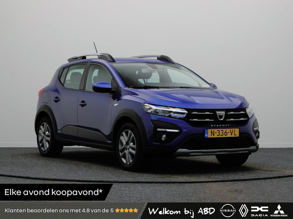 Dacia Sandero 1.0 TCe 100 Bi-Fuel Essential | Trekhaak | Blinde hoek detectie | Achteruitrijcamera | Climate Control | Voor en achter parkeersensoren |