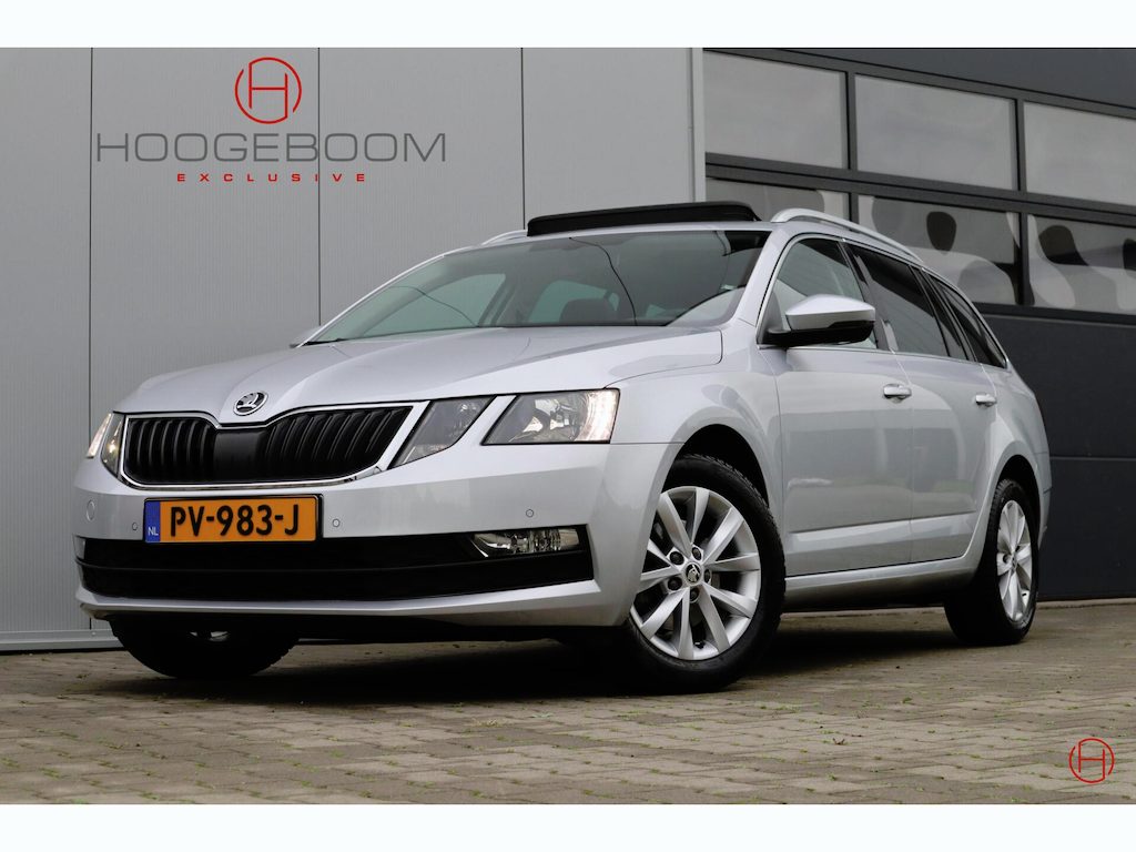 Skoda Octavia Combi 1.0 TSI / Panoramadak / Camera / Trekhaak / CarPlay