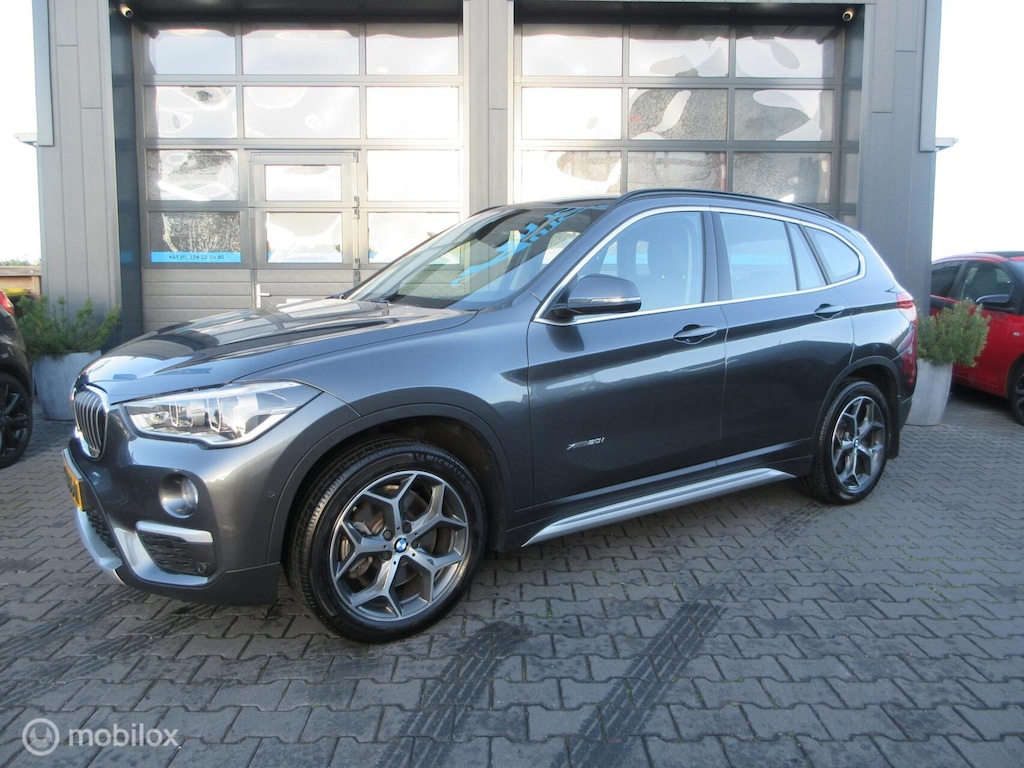BMW X1 xDrive20i High Executive 54dkm! Org NL 1ste Eig Leer Led Trekhaak Camera