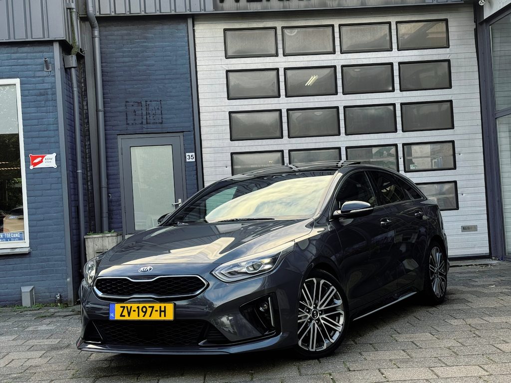 Kia ProCeed 1.4 T-GDI GT-PlusLine | Clima | Camera | Pano | Automaat | N.A.P