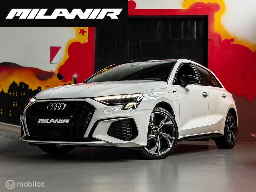 Audi A3 Sportback 45 TFSIe S-Line Competition|Pano|Sfeer|B&O