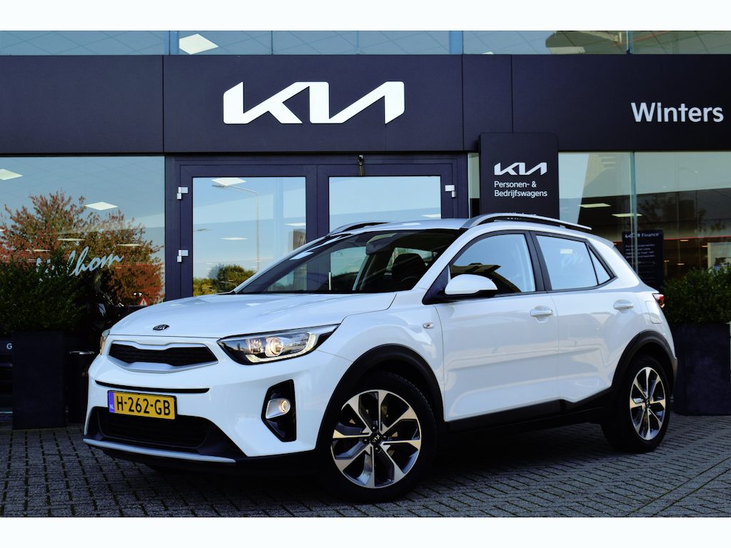 Kia Stonic 1.0 T-GDi DynamicLine | Airco | Cruise Control | Camera | Bluetooth | Navigatie | 17"LM velgen met All Season banden |