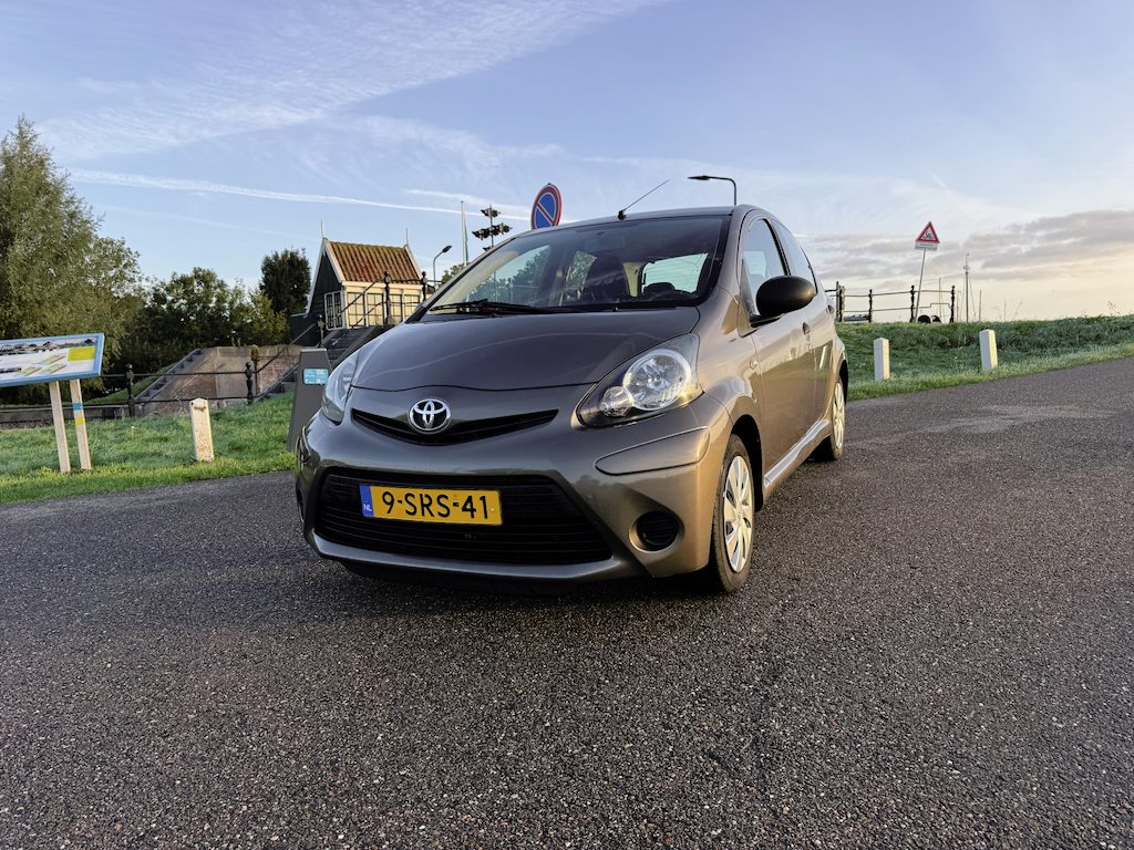 Toyota Aygo 1.0 VVT-i Now bj2013/110000km/airco/applecarplay