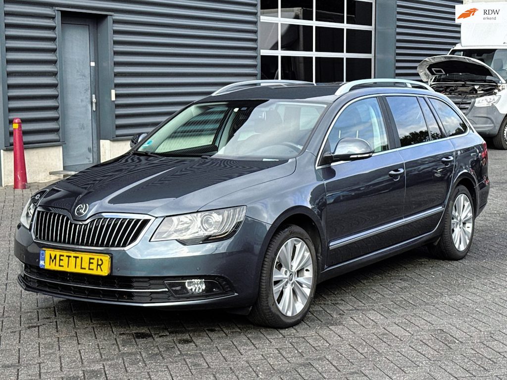 Skoda Superb Combi 1.8 TSI Elegance Business | Navigatie | Memory seat | Cruise control