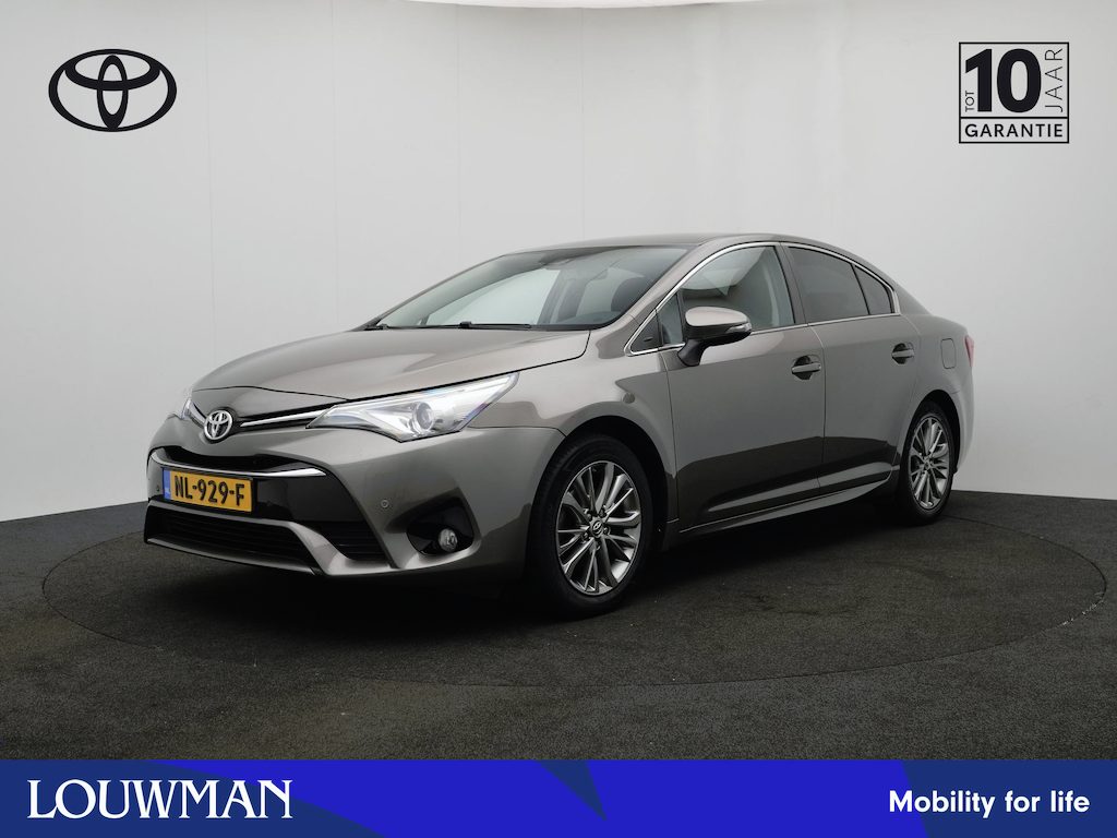 Toyota Avensis 1.8 VVT-i Executive | Stoelverwarming | Zwart leder | Navigatie |