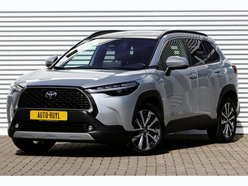 Toyota Corolla Cross Hybrid 140 Style Premium Panoramad.