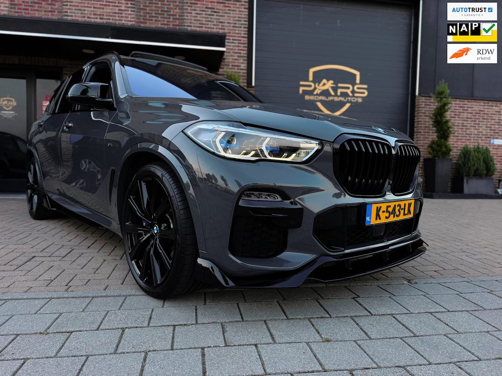 BMW X5 XDrive45e High Executive + M Performance Dravitgrau Laserlight Sky Lounge Panoramadak Body kit Bom Volle!!