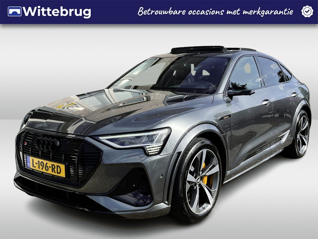 Audi e-tron Sportback S quattro 95 kWh / 504 PK/ AUTOMAAT/ PANO/ LUCHTVERING/ NAPPA LEER/ B&O SOUND/ MEMORY SEAT/ 360 CAMERA/ CLIMATE/ STOELVERWARMING V&A/ HEAD-UP DISPLAY/ VIRTUAL COCKPIT/ VIRTUAL MIRRORS/ CRUISE/ 21" LMV