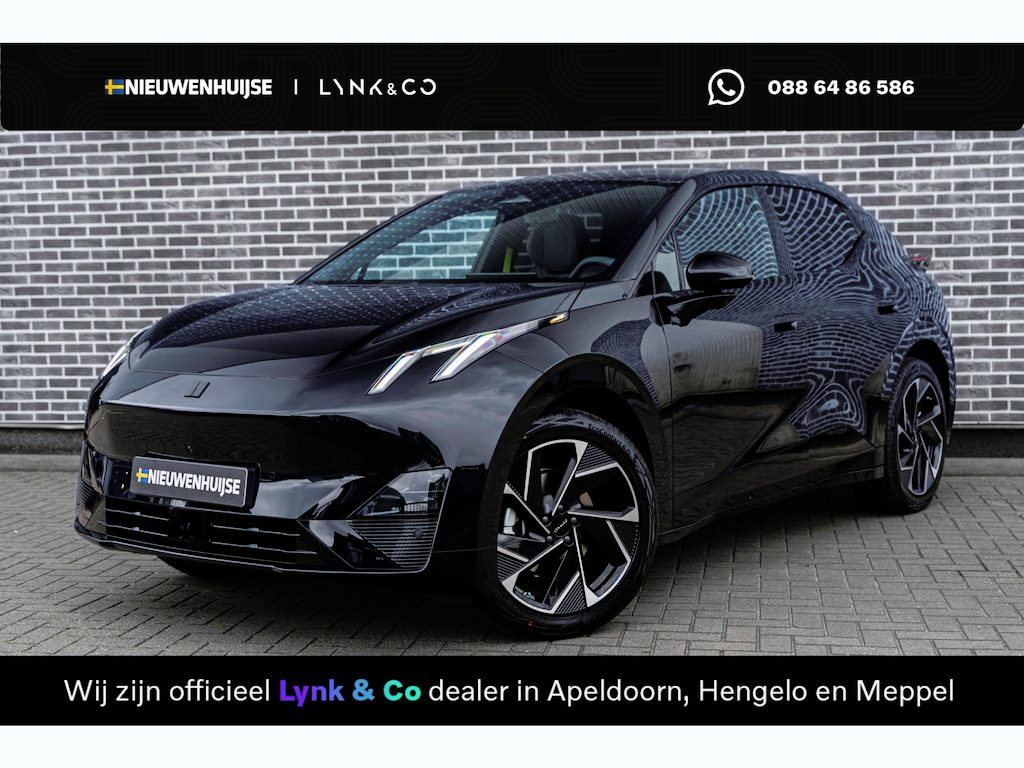 Lynk & Co 02 More 66 kWh | Klimaat warmtepomp | 445 km elektrisch bereik | Adaptive Cruise Control | Panoramadak | Harman Kardon Premium Audio Systeem | 360 graden camera | Dodehoekdetectie | Stoel/Stuurverwarming | Apple CarPlay/Android Auto | 20"LM-velgen | Elektrisch bedienbare voorstoelen met geheugenfunctie | Elektrisch bedienbare achterklep |