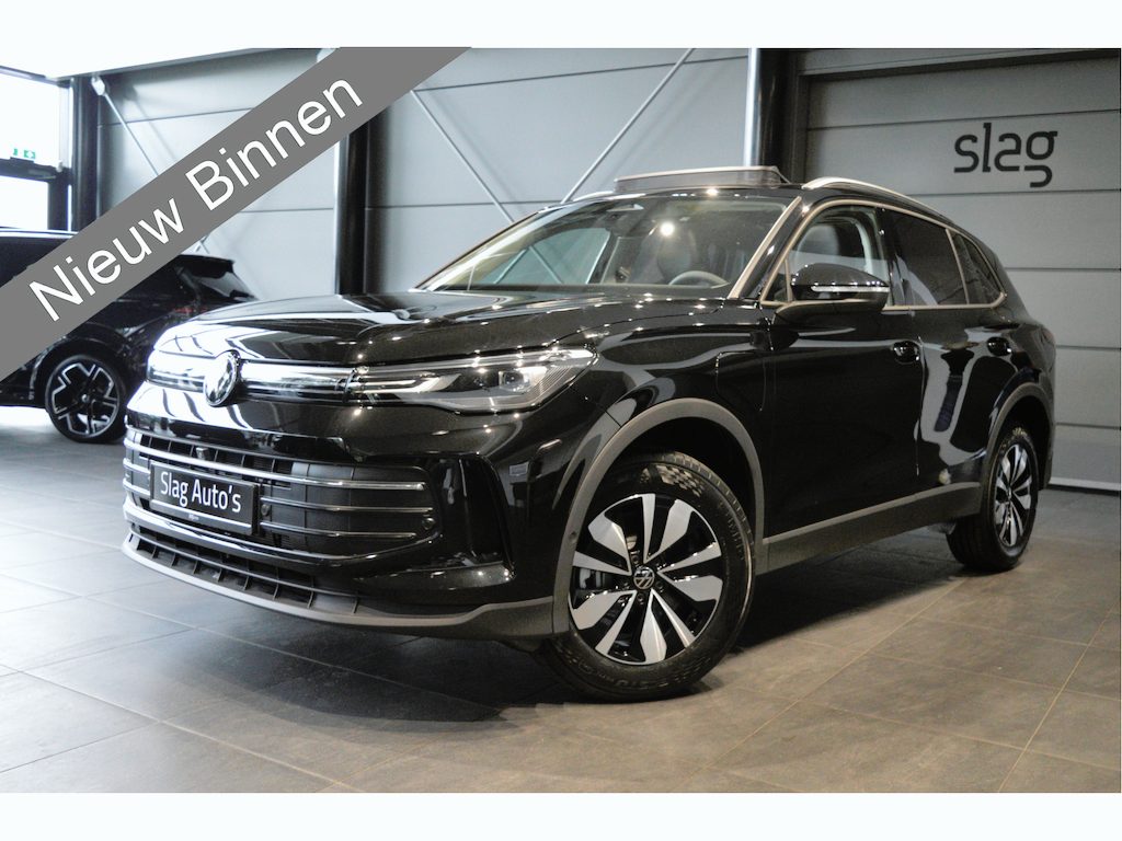 Volkswagen Tiguan 1.5 eHybrid Life carplay pano camera led trekhaak !!