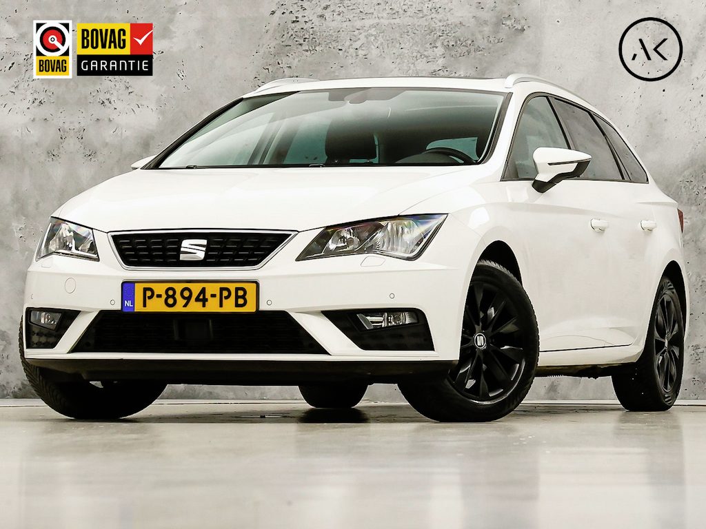 SEAT Leon ST 1.0 TSI Sport (PANORAMADAK, APPLE CARPLAY, CLIMATE, STOELVERWARMING, CAMERA, SPORTSTOELEN, TREKHAAK, GETINT GLAS, CRUISE, NIEUWSTAAT)