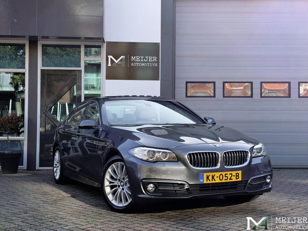 BMW 5-Serie 520i Luxury Edition