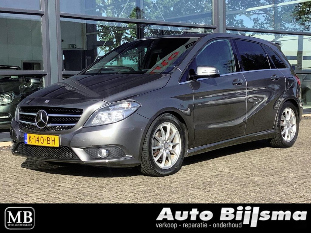 Mercedes-Benz B-klasse 180 Ambition automaat, navi, cruise, parkeersensoren achter